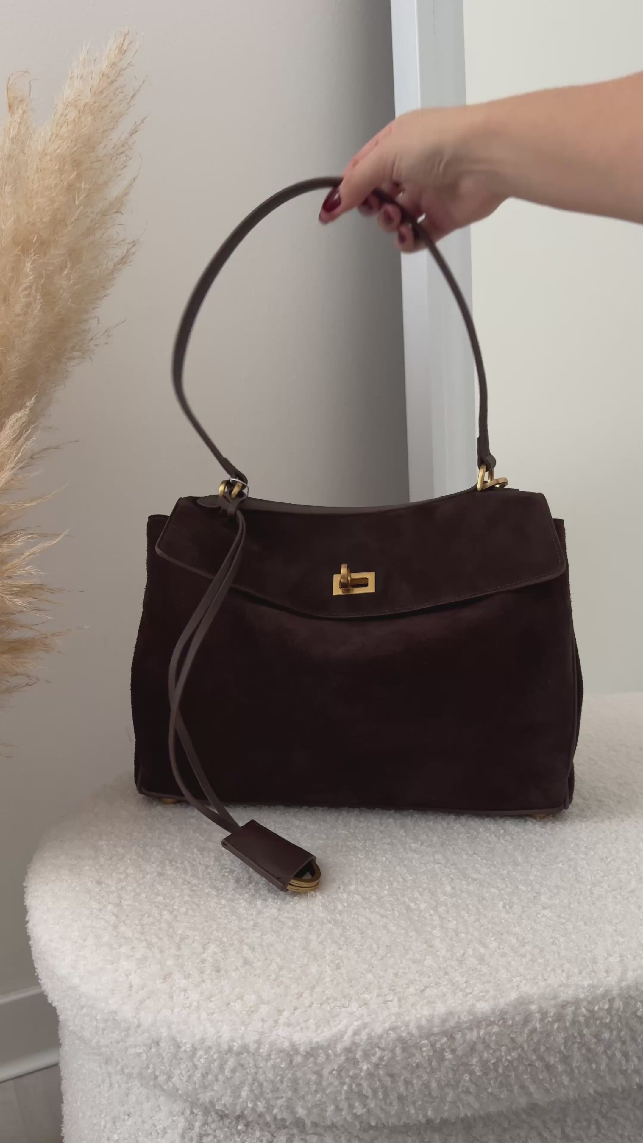 Load video: Bag Chloe suede vera pelle Coffee